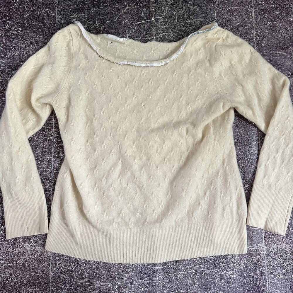 Women's Vintage 60's Ivory White Cashmere Wide Neck Floral Crewneck Sweater Sz M